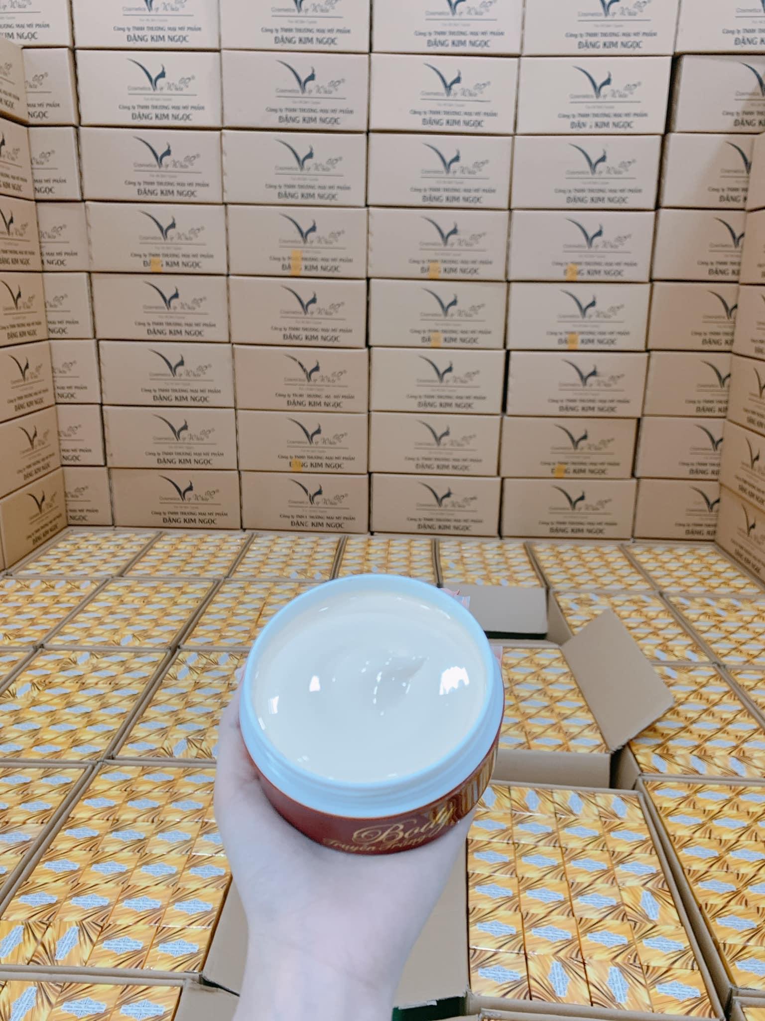 Giá sỉ kem body truyền trắng VIP White thượng lưu