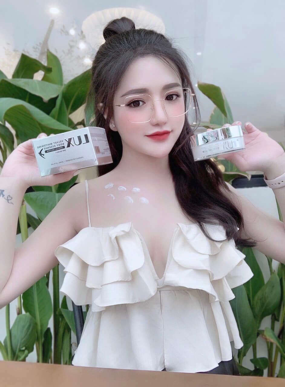 Kem body Lux tinh chất yến tươi chính hãng Kem body Lux tinh chất yến tươi chính hãng