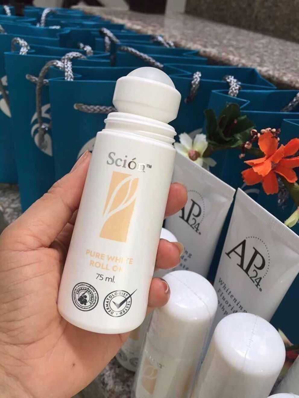 Nguồn hàng sỉ lăn khử mùi cơ thể Scion Pure White Roll On chính hãng Lăn khử mùi cơ thể Scion Pure White Roll On chính hãng