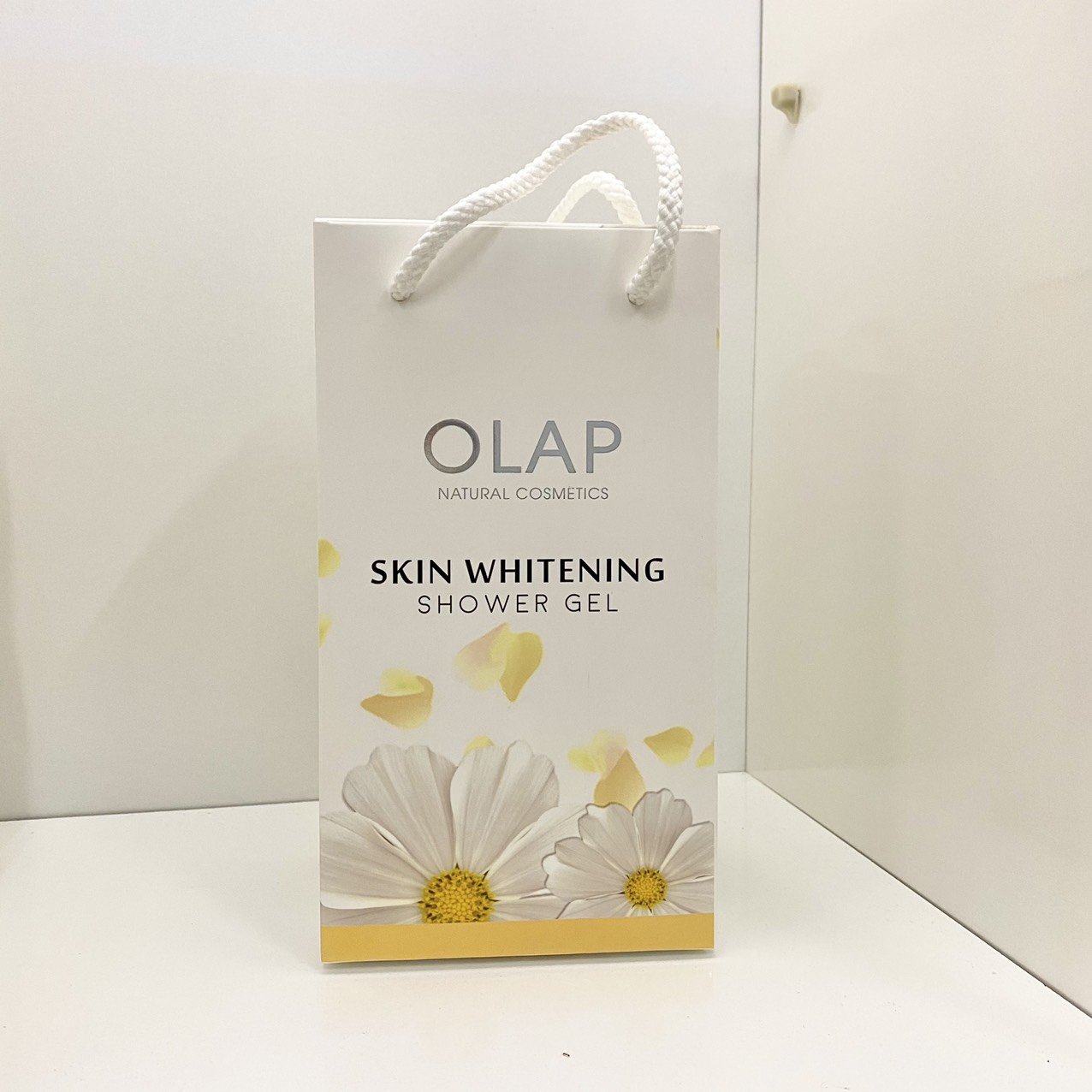 Nguồn sỉ sữa Tắm Trắng Da Olap Western Orchid Màu Vàng Cánh Hồng 600ml Nguồn sỉ sữa Tắm Trắng Da Olap Western Orchid Màu Vàng Cánh Hồng 600ml