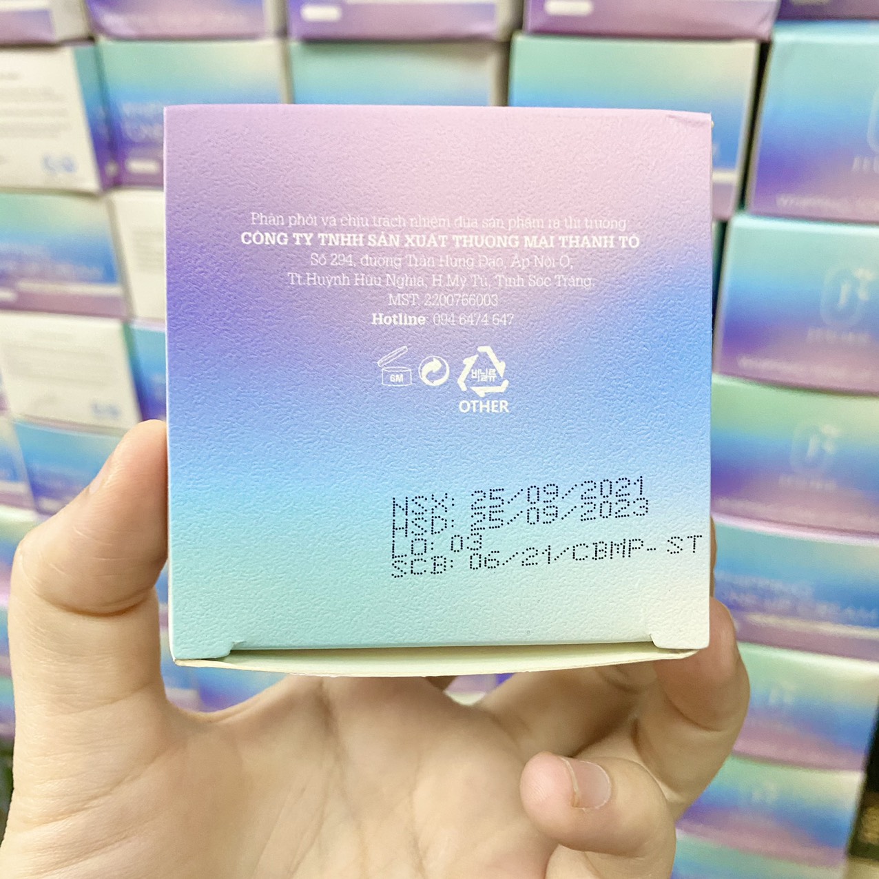 15256-0752124130-z2828196782465-582ec636b97f7f88e12c6ab1ed192459-3.jpg Kem Face Jiuhe Thanh Tô Cosmetics - FACEJ