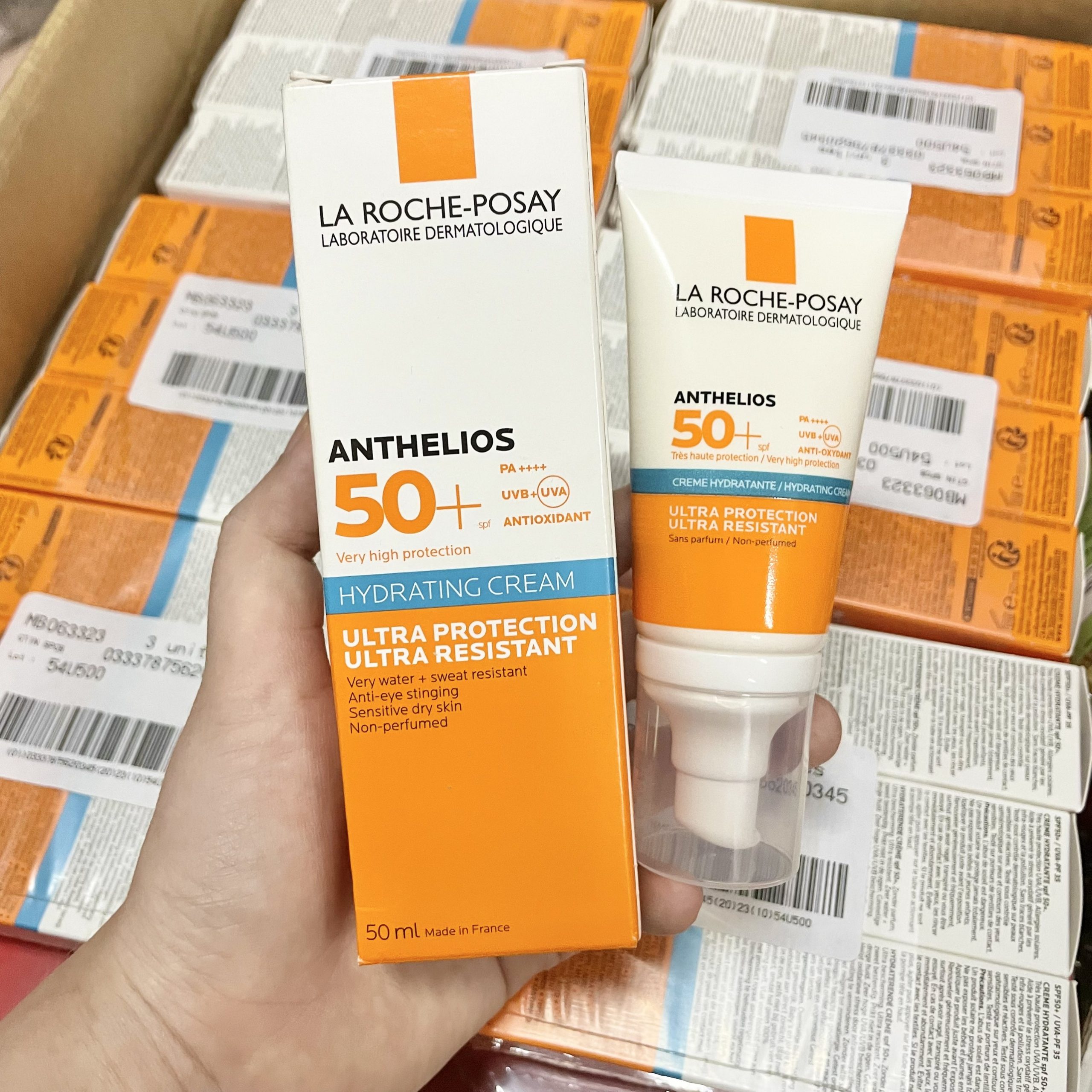 Kem chống nắng La Roche Posay Hydrating Cream dành cho da khô 50ml Kem chống nắng La Roche Posay Hydrating Cream dành cho da khô 50ml