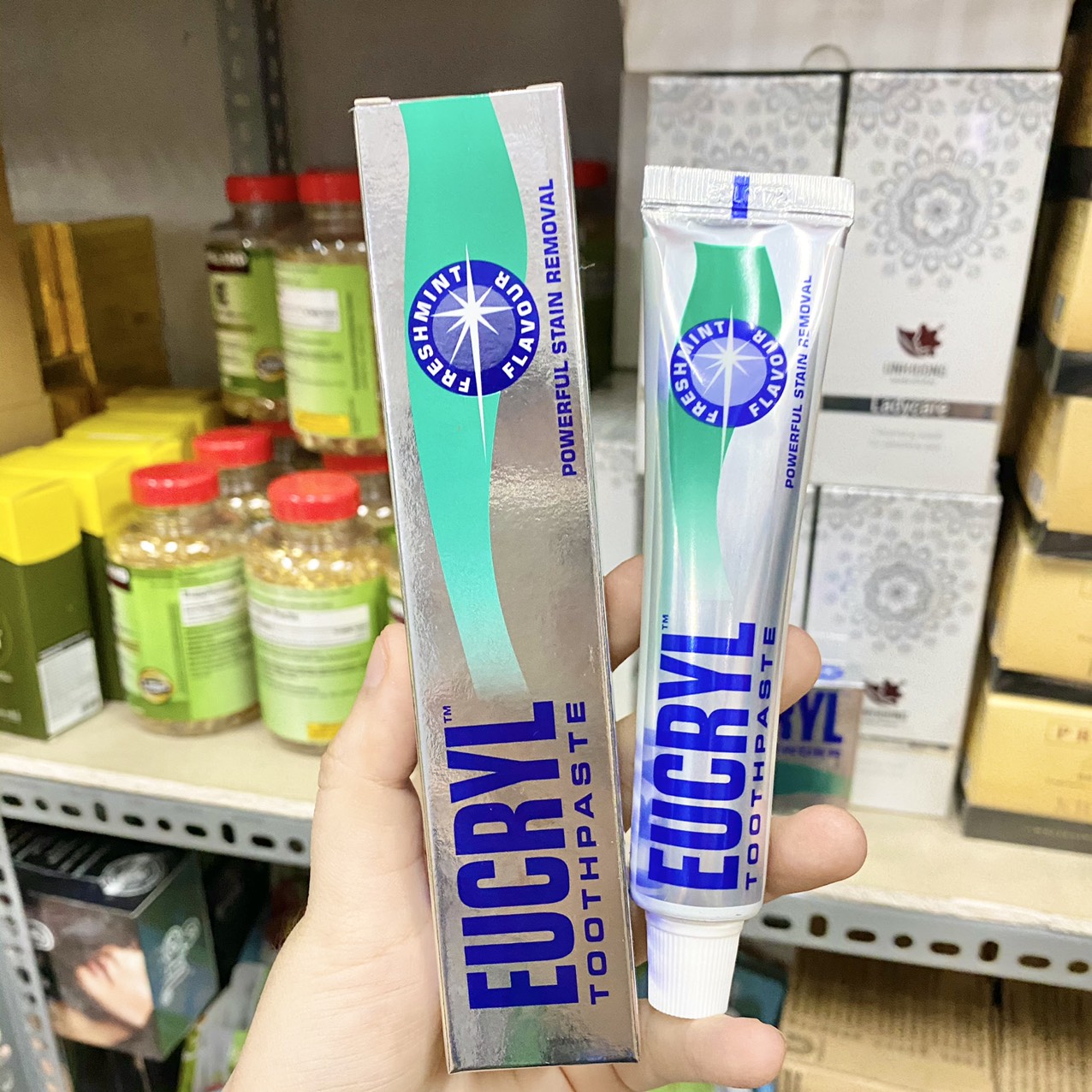 15484-z2814052062286-7341026639a403cb42edc8ff030642d8-1-5.jpg Kem Đánh Răng Giảm Hôi Miệng Eucryl Toothpaste 50ml Của Anh - 5011309895513