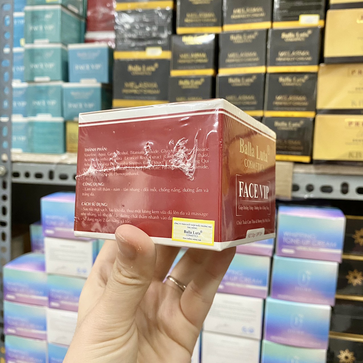 15502-z2828196497446-ecfad5f0802243f8d21af799109c0efd-4.jpg Kem Face VIP Đỏ Giảm Thâm Nám Căng Bóng Da Balla Luta - 8936144070147