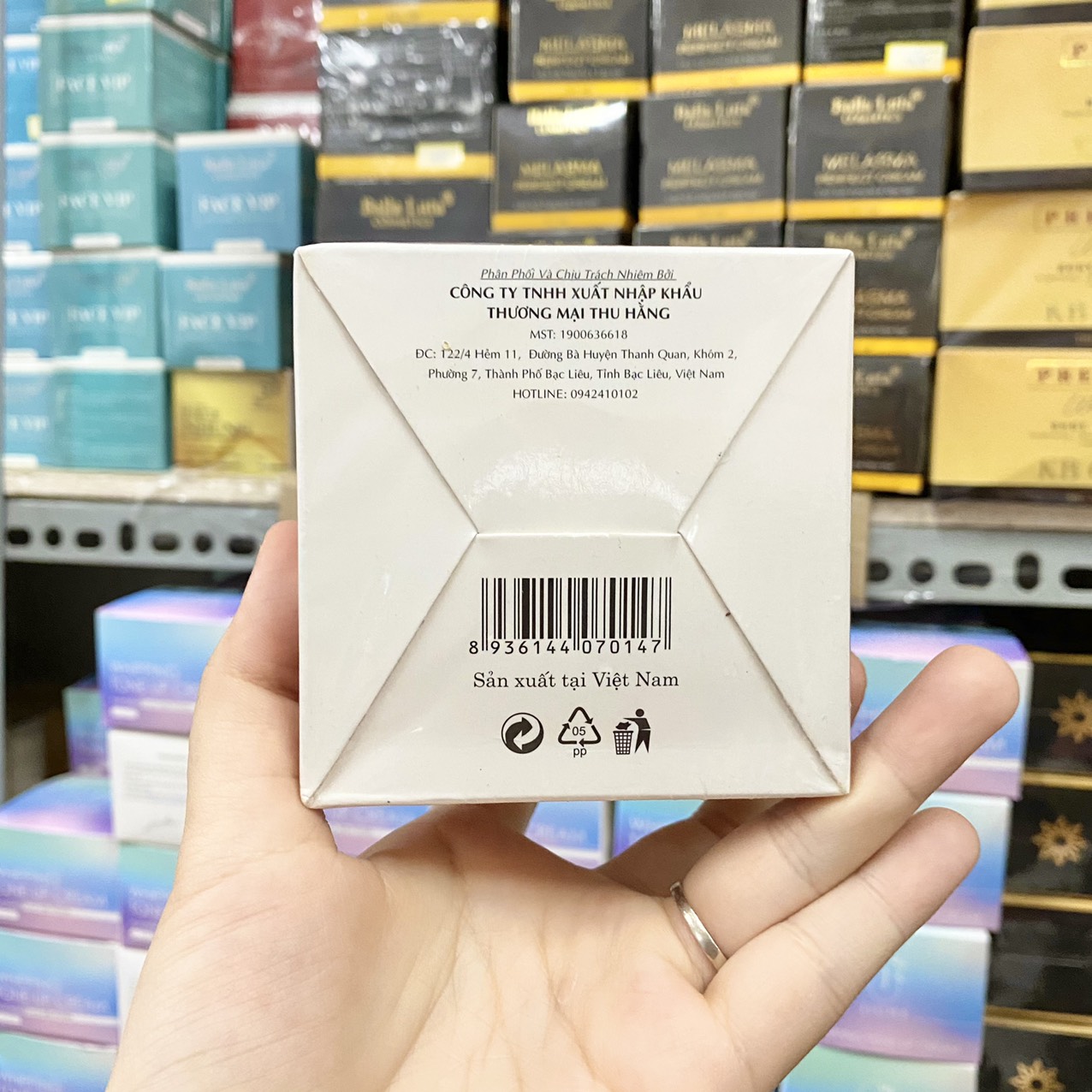 15502-z2828196505439-40bb3ee31c5b96d73ad0fa3839f10d1c-5.jpg Kem Face VIP Đỏ Giảm Thâm Nám Căng Bóng Da Balla Luta - 8936144070147