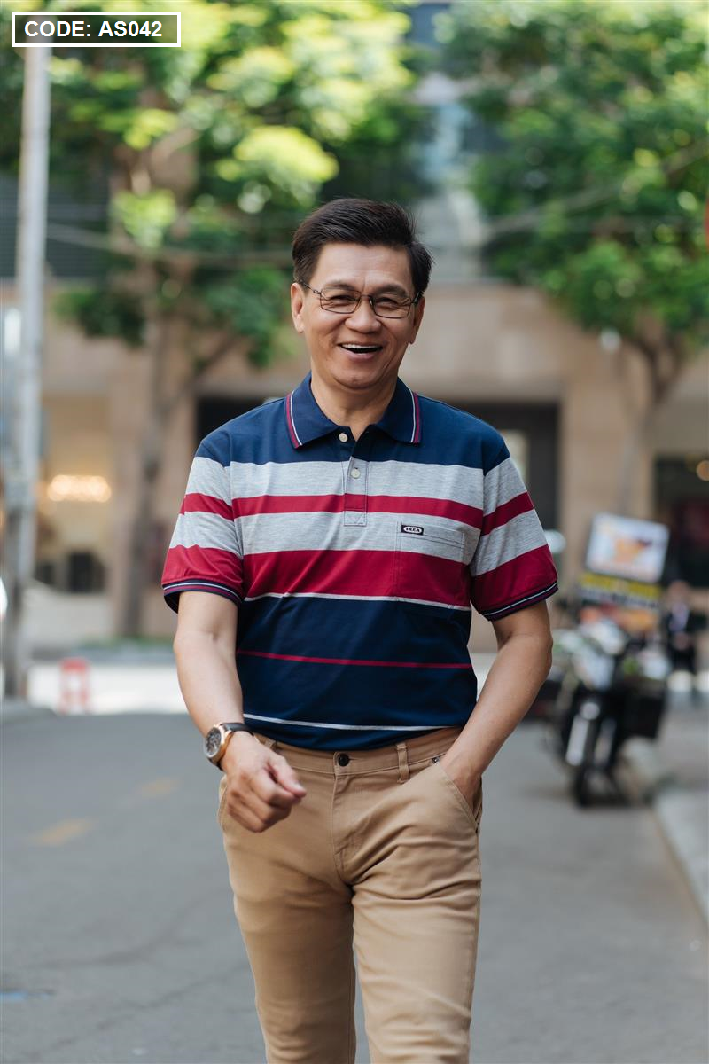 15824-z4111353596406-a4d0e7922eb33d38c3ac6474e505caa2-3.png Áo Thun Sọc Nam Trung Niên Cổ Bẻ Có Túi - AS042