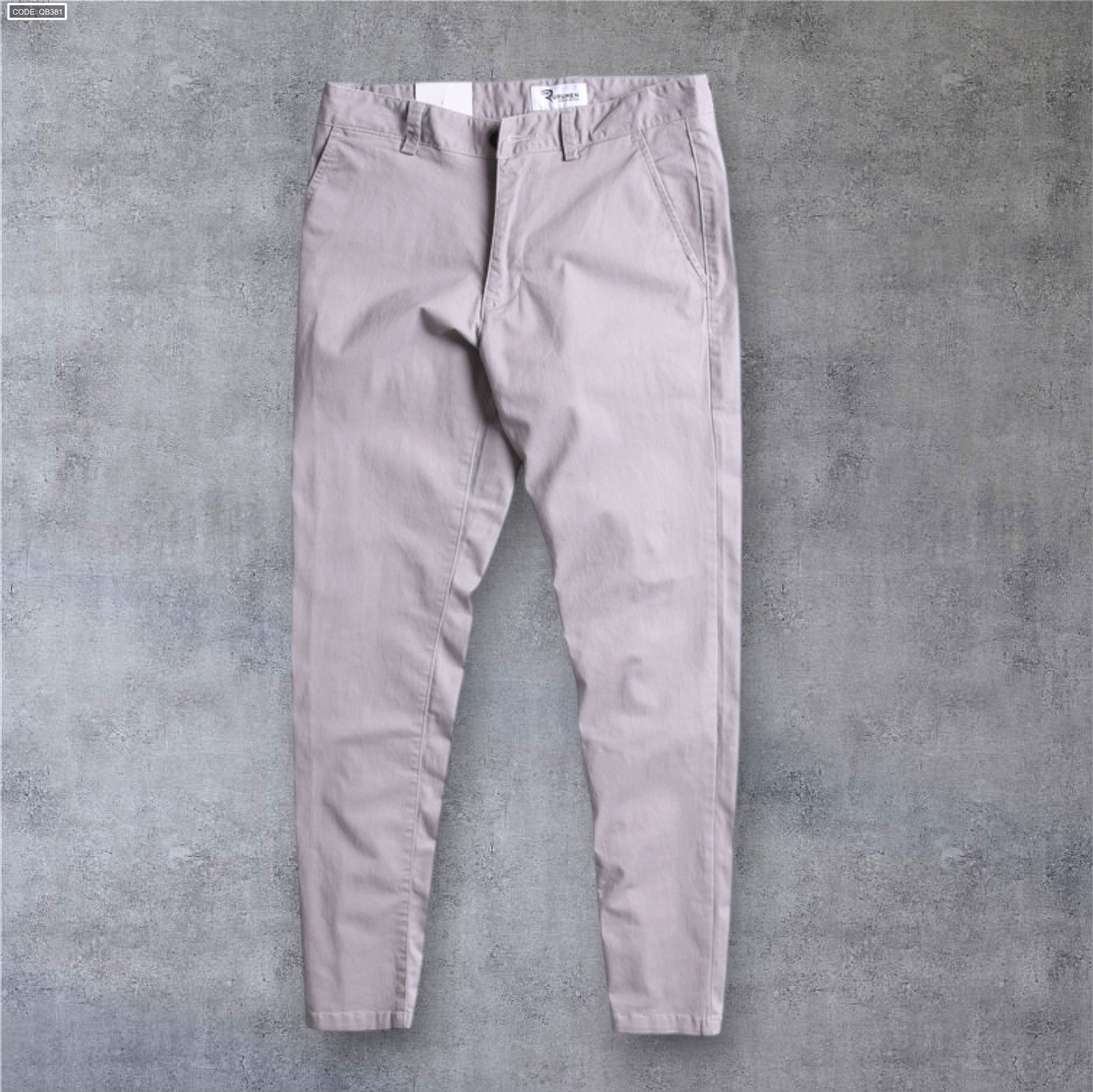15846_15846-z4486747797922-25d873c2ac35d22fe7ad2c6e10fcce51-1-photoroom_20251019234327-1.png Quần Kaki Dài Nam Rurumen Cao Cấp - QB381