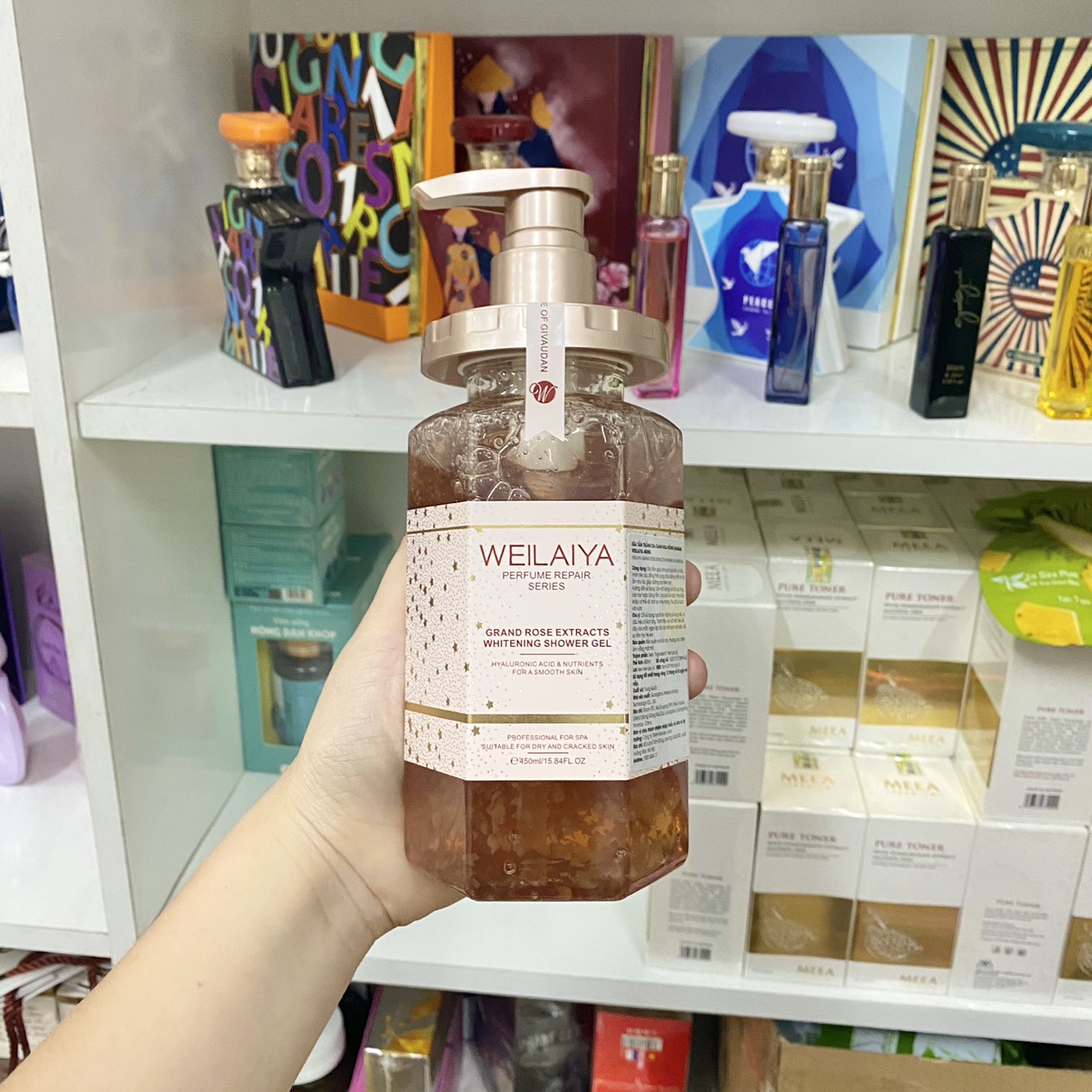 15878-z3125273883084-7805ff4425d24d603c4602d6907cfa24-6.jpg Sữa Tắm Trắng Da Cánh Hoa Hồng Weilaiya Damask 450ml Chính Hãng - 6971025880783