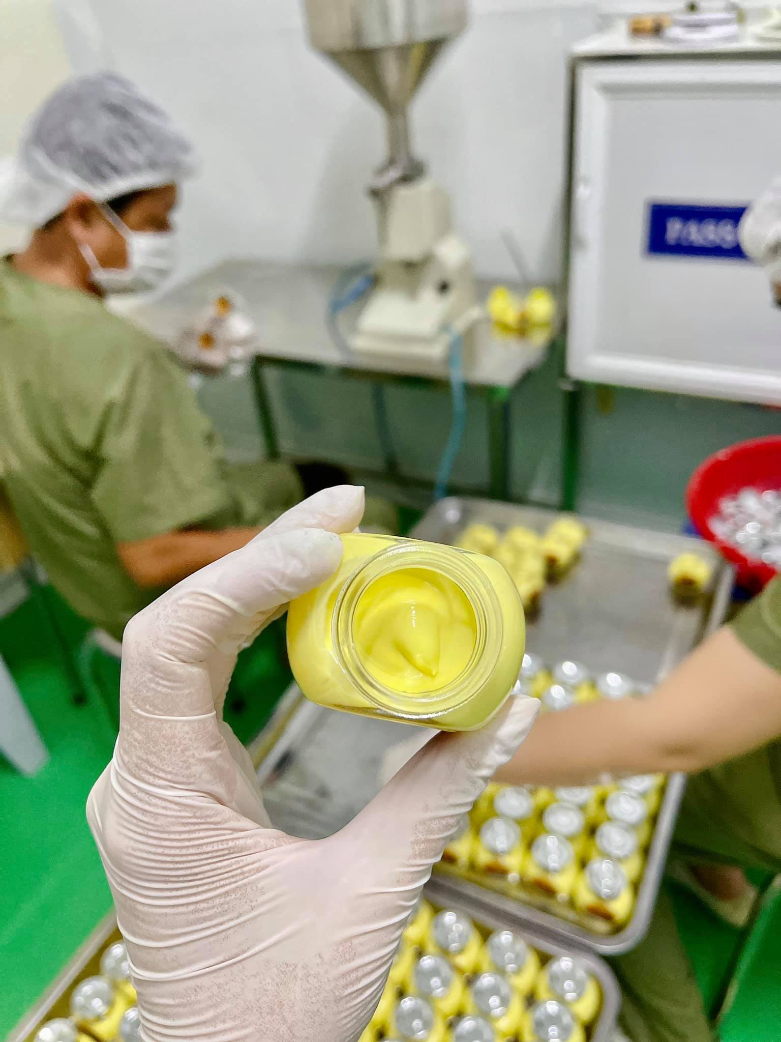 18611-z4123242362376-833e35620d24b84b9e9ee0df954c1528-1.jpg Mặt Nạ Tinh Nghệ Mật Ong N Store By Thanh Nhi - 8938512905051