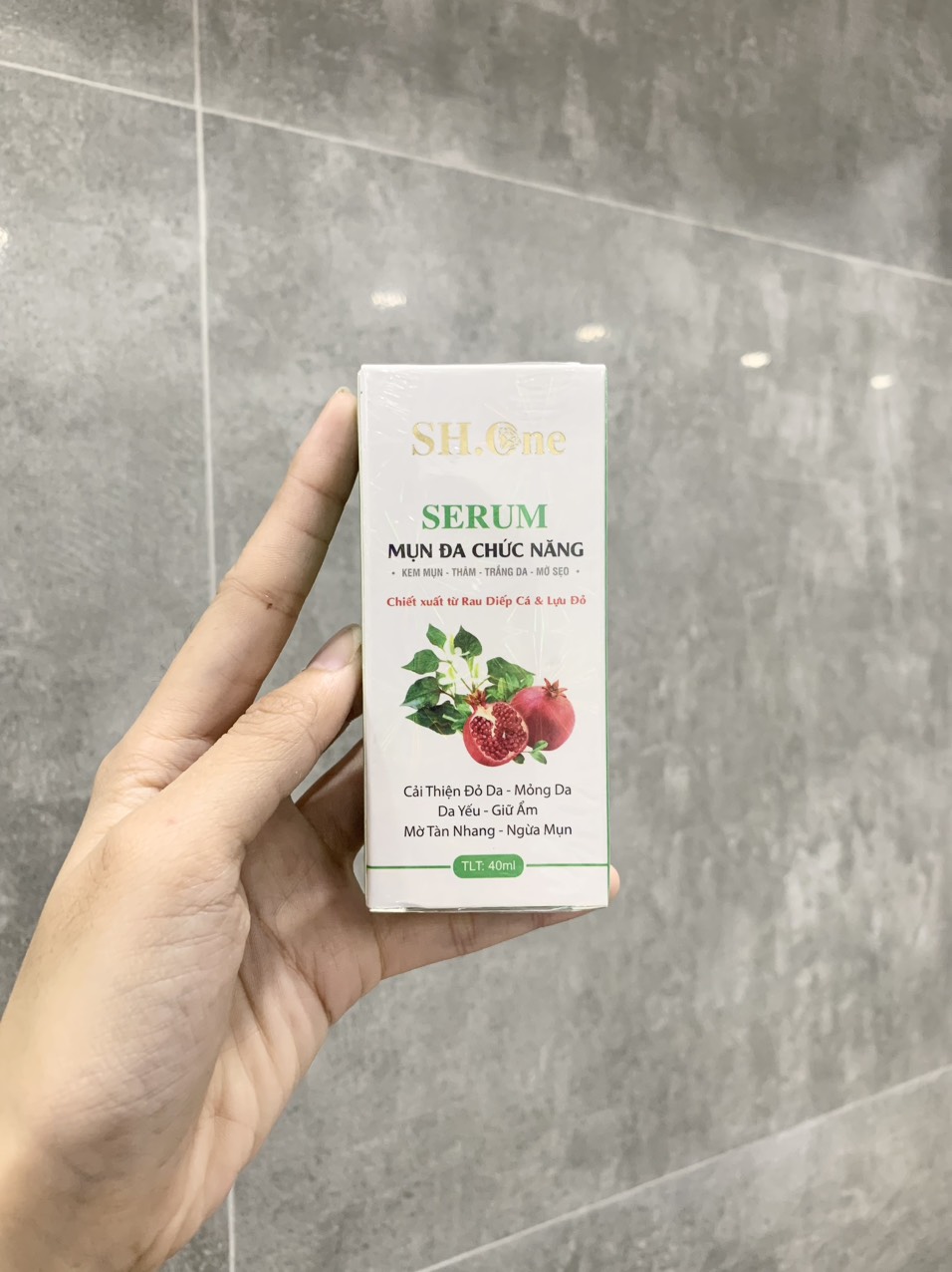 19888-z4432157244112-260c2e909c32bb74e4ad3ede373aa074-1-1.jpg Serum Mụn Đa Chức Năng SH One Chiết Xuất Từ Rau Diếp Cá & Lựu Đỏ - SERUMSHONE