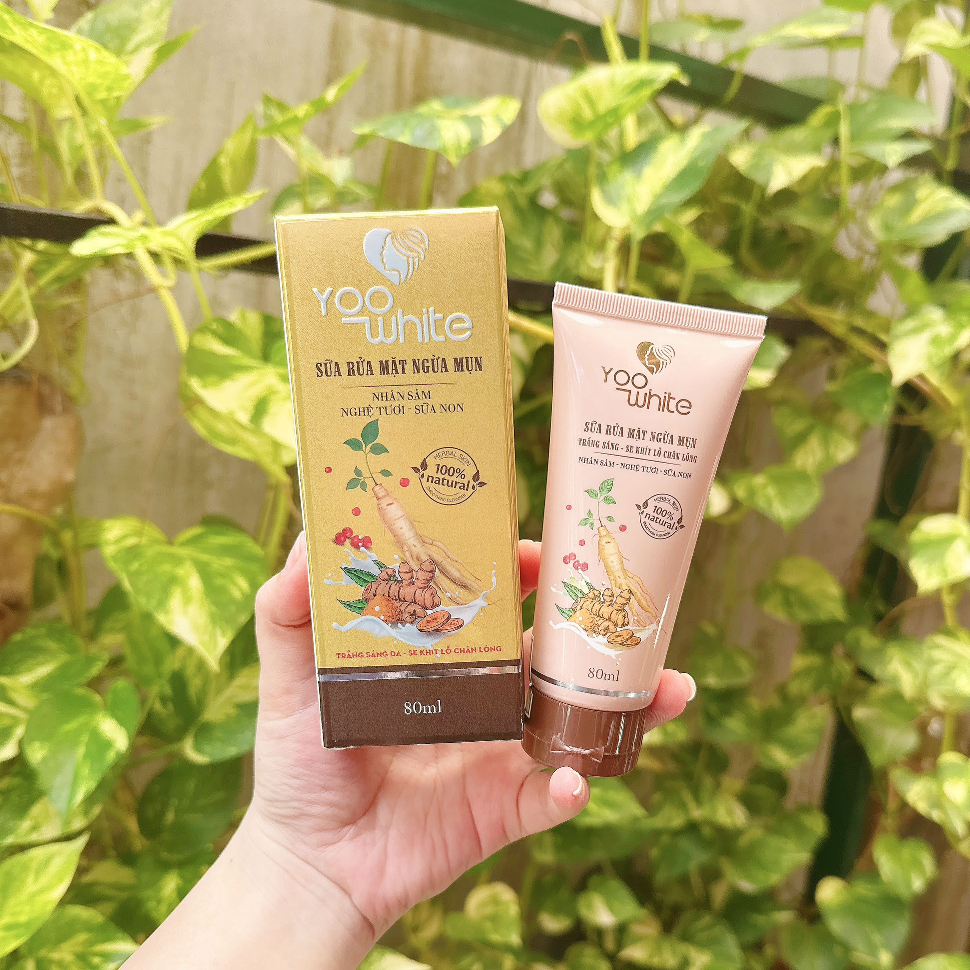 19967-z4442872904466-0de17a96b2fc012a2af6dcb839def8bc-1.jpg Sữa Rửa Mặt Yoo White - SRMYW