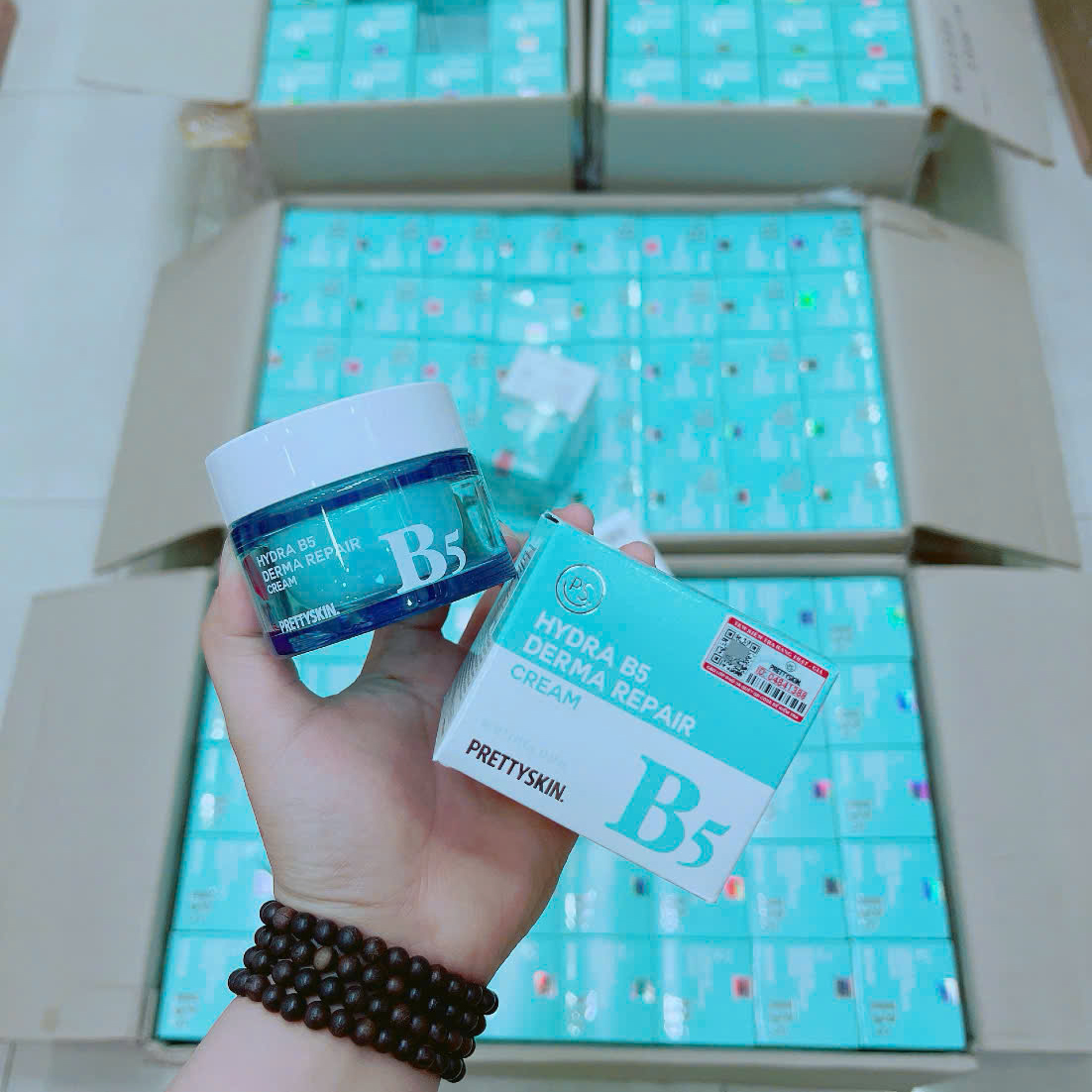 20045_z7210363093754-2130a0e81f666f38cabd4a214bac7aa3_20251110221441.png Kem Phục Hồi B5 PrettySkin - 8809733215116