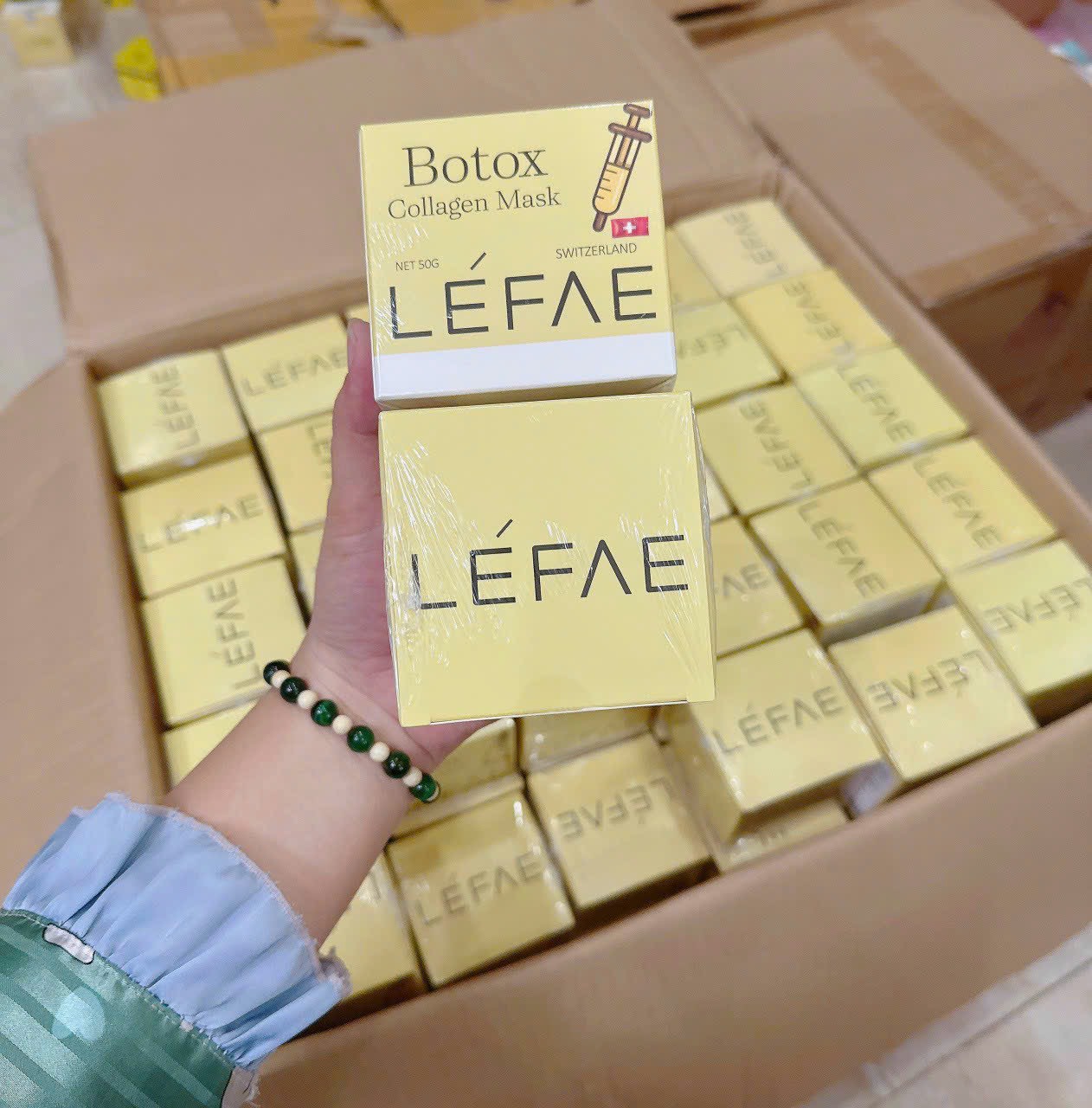 21054-z4650374898007-7398cbdf62c48d3bf506a916f5fc902d-1.jpg Mặt Nạ Botox Tươi Collagen Mask 50g - NABOTOX01