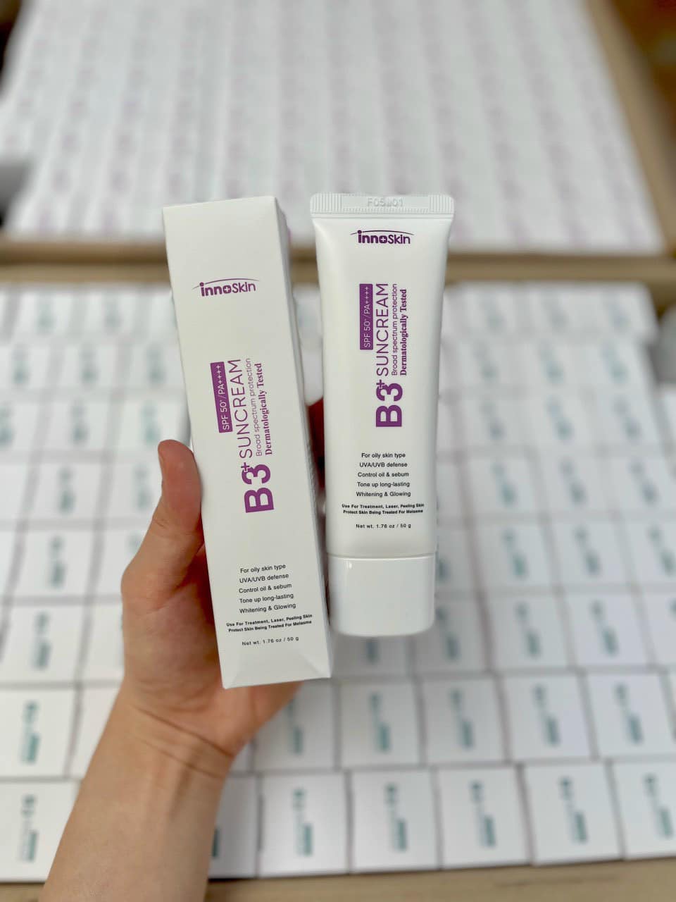 21372-378802661-3011107372356911-9122097358537548970-n-1.jpg Kem Chống Nắng B3 InnoSkin Màu Tím Cho Da Dầu - 8809315252522