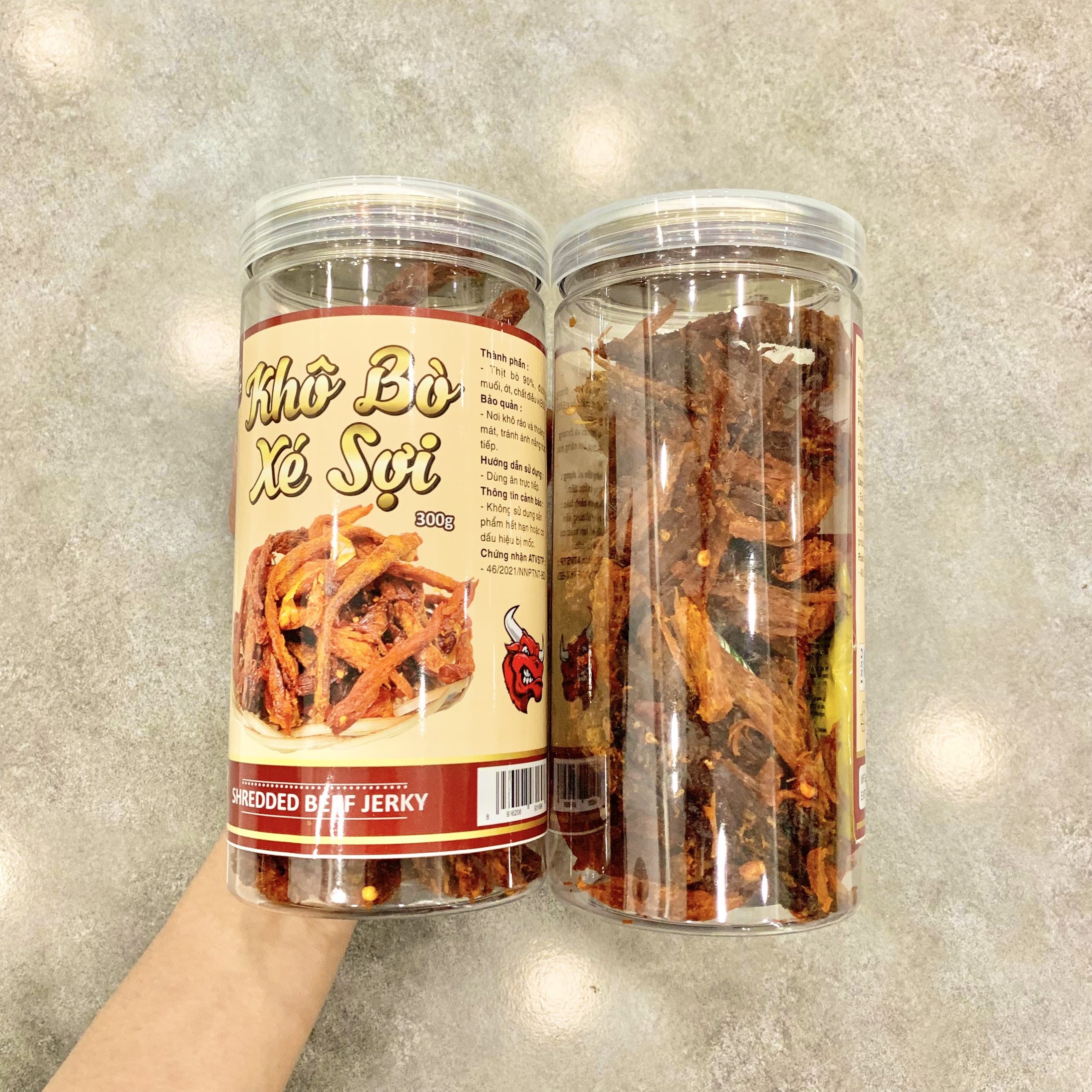 22517-2355382462-z4842093035108-1cc623f05618b32b50864d47a803b846-4.jpg Khô Bò Xé Sợi Loại Ngon 300g hộp - KBXS