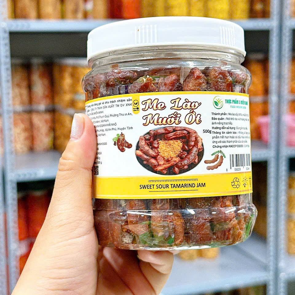 22542_z7198021965619-9d32ba7a3b03a612a28e3c426ae71a18_20251110174542-3.png Me Lào Muối Ớt Thơm Ngon 500g hộp - MLMT