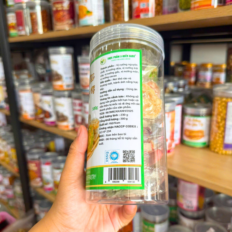 Kẹo Dừa Nướng - Kẹo Dừa Cuộn Bánh Phồng Mix 7 Vị Thơm Ngon 300g Hộp Pet Kẹo Dừa Nướng - Kẹo Dừa Cuộn Bánh Phồng Mix 7 Vị Thơm Ngon 300g Hộp Pet