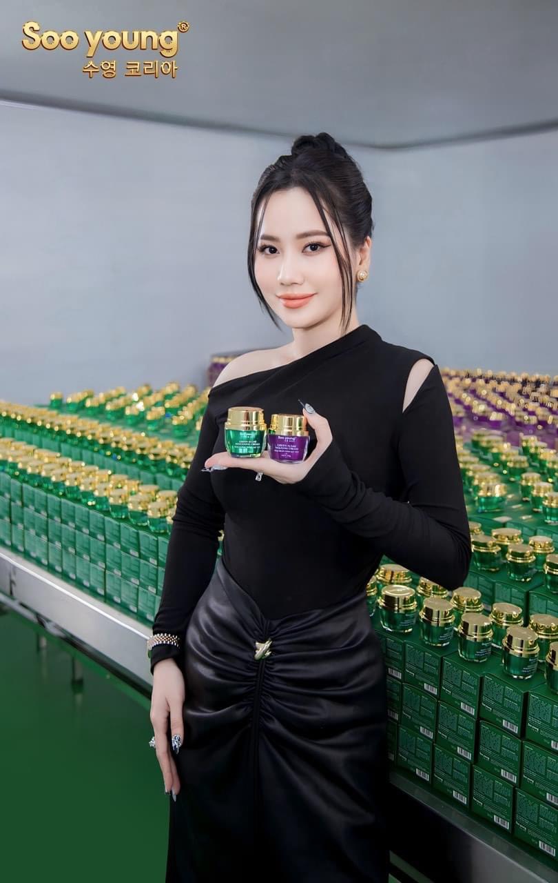 23066-z4909332345671-779367922ae09f3d9c75879c33d666ad-7.jpg Combo Face Ngày Lục Tảo Soo Young Mini + Face Đêm Lục Tảo Soo Young Mini (Tặng 1 Serum meso) - CBFACESYMINI