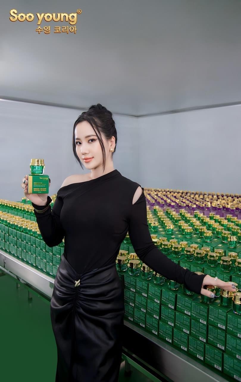 23066-z4909332354947-8394392bad9c746acd2dff56b6dbad17-7.jpg Combo Face Ngày Lục Tảo Soo Young Mini + Face Đêm Lục Tảo Soo Young Mini (Tặng 1 Serum meso) - CBFACESYMINI