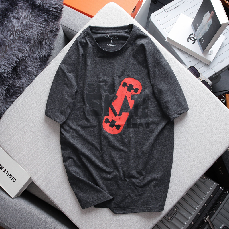 23103-1624283624-z4914171212426-12bc26b9ffa027c578b57fa05c8f274b-1.png Áo Thun Nam Cổ Tròn Rurumen Màu Xám In Chứ SK8 SKATE Big Size - AB492