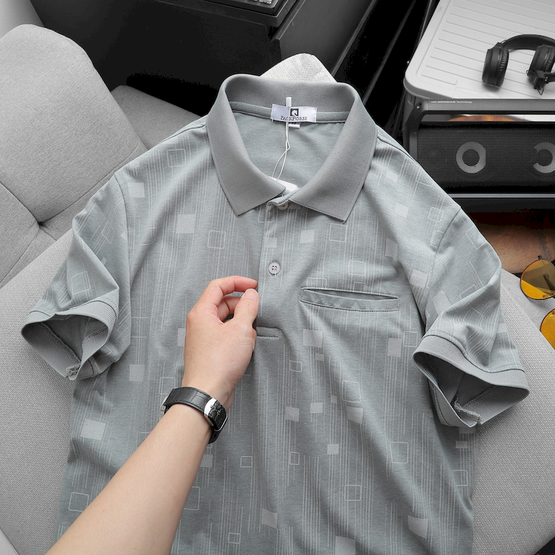 23325-z5001551921530-b744cde64839cbdb7eea1206f12925b4-1.png Áo Thun Nam Polo Cổ Bẻ Pack Horse Có Túi In Hoạ Tiết Hình Vuông ( Có size 3x) - CS216