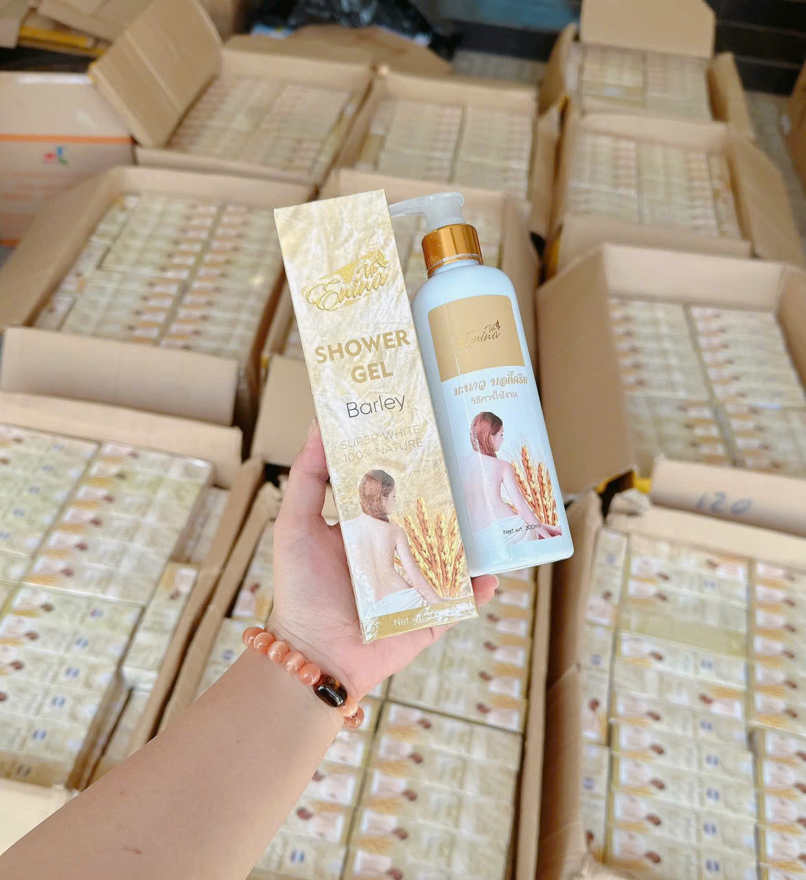 23351-z5013535296009-cd8944c90489ce9dab81cbfcf5abe742-2.jpg Tắm Trắng Enina Vip Thái Lan Sữa Ngon và Lúa Mạch - TTENINA