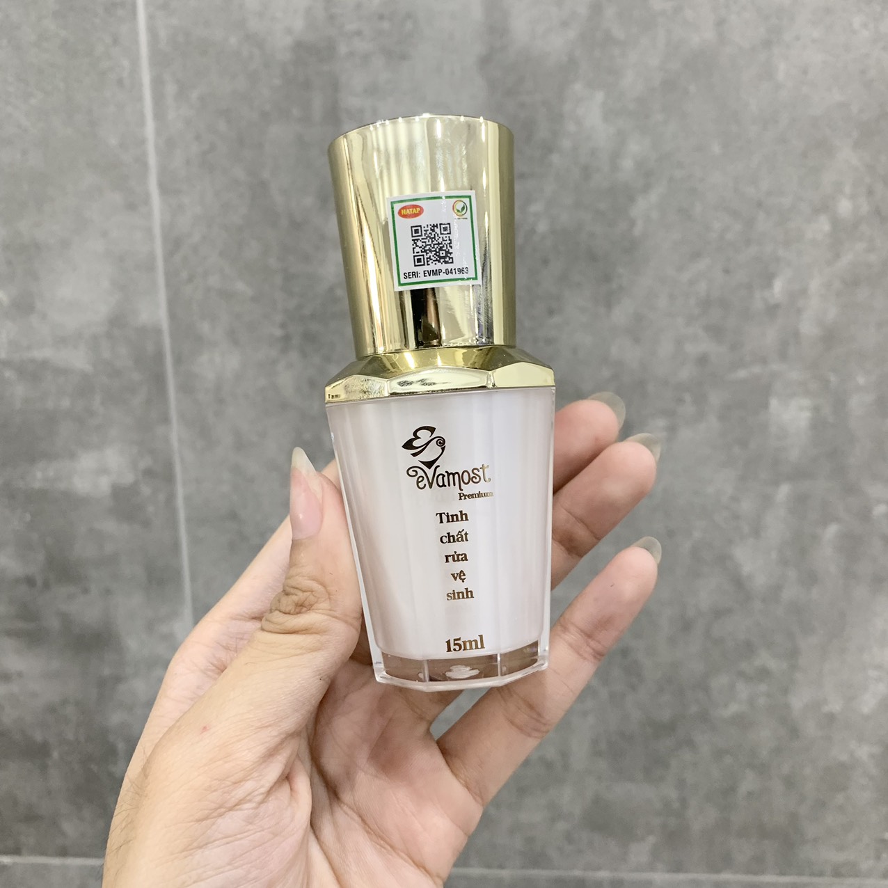 Dung Dich Vệ Sinh Evamost Premium Mini 15ml Dung Dich Vệ Sinh Evamost Premium Mini 15ml