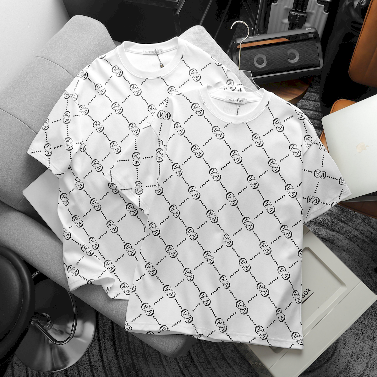 24216_z5415597017813-d683ecf271888dabab05718cc6f85579_20240507114026-1.png Áo Thun Cặp Nam Nữ Cổ Tròn Pack Horse In Chữ AA - AB516