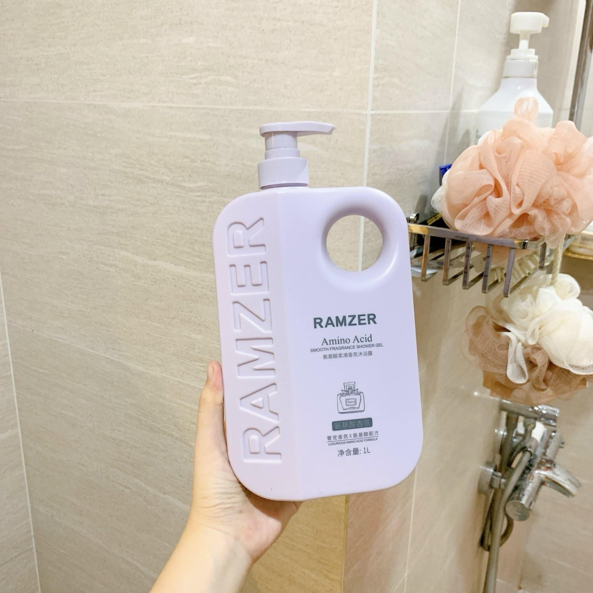 Nguồn sỉ sữa Tắm Ramzer Hương Nước Hoa Chai Màu Tím 1L Nguồn sỉ sữa Tắm Ramzer Hương Nước Hoa Chai Màu Tím 1L