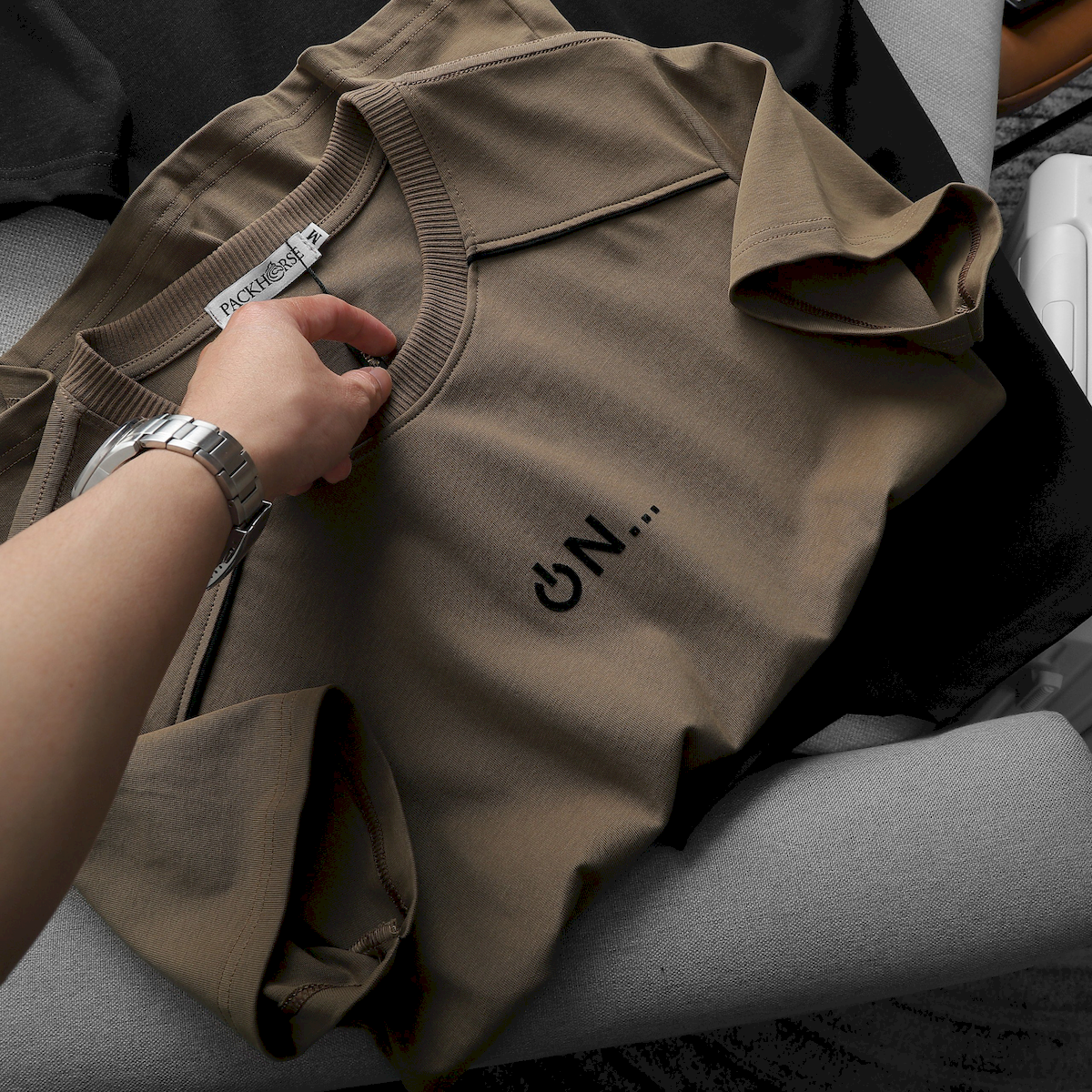 24737_z5664002499729-e709f3419e2f2af726b905467fd12df5_20240725155716-4.png Áo Thun Nam Cổ Tròn Logo Nổi Chữ ON (Có Size 3x) - AB520