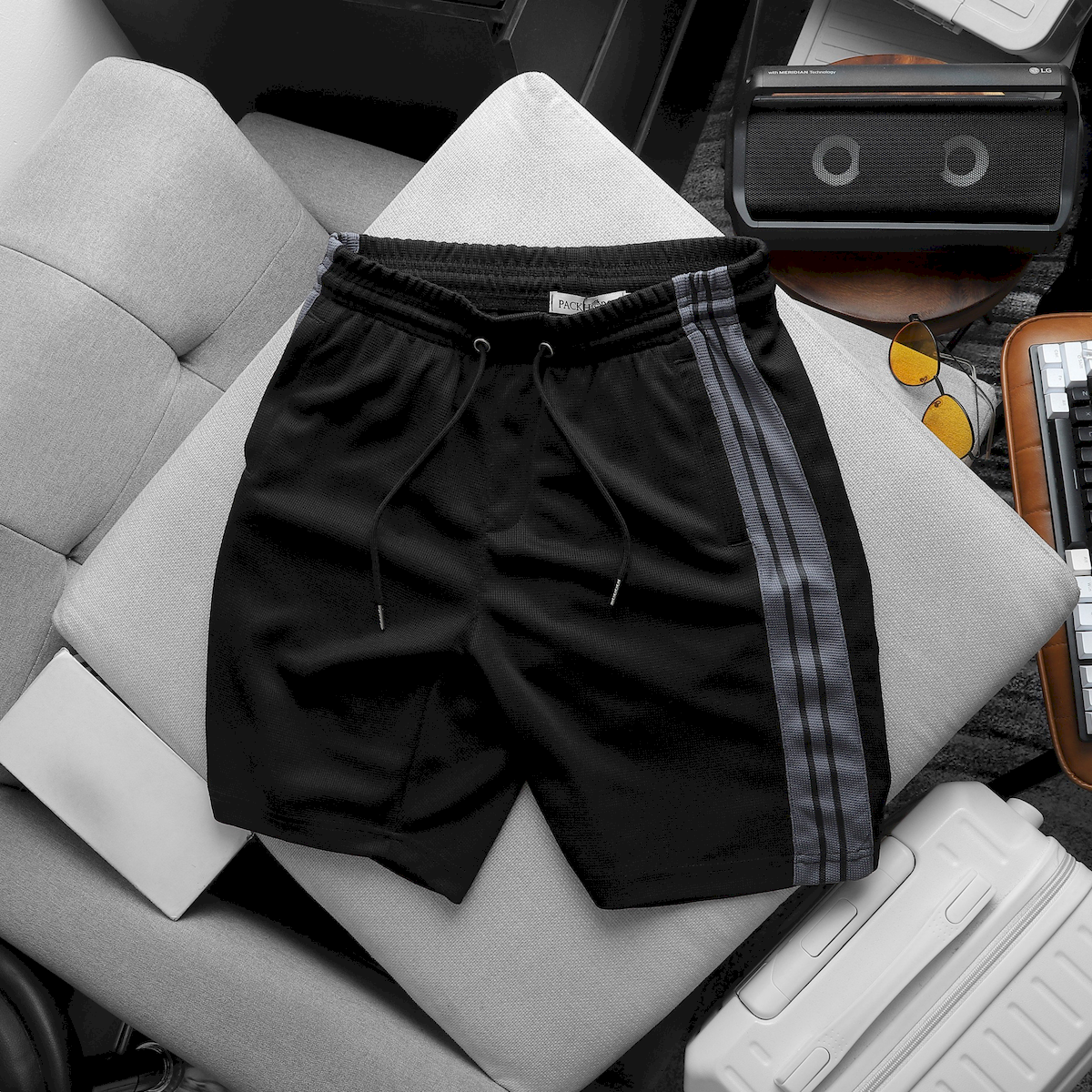 24747_z5678756424148-d1c751f2909b6777c5b3e0f8c2df7973_20240729172121-8.png Quần Short Thun Nam Pack Horse Viền Sọc Thể Thao - QB435