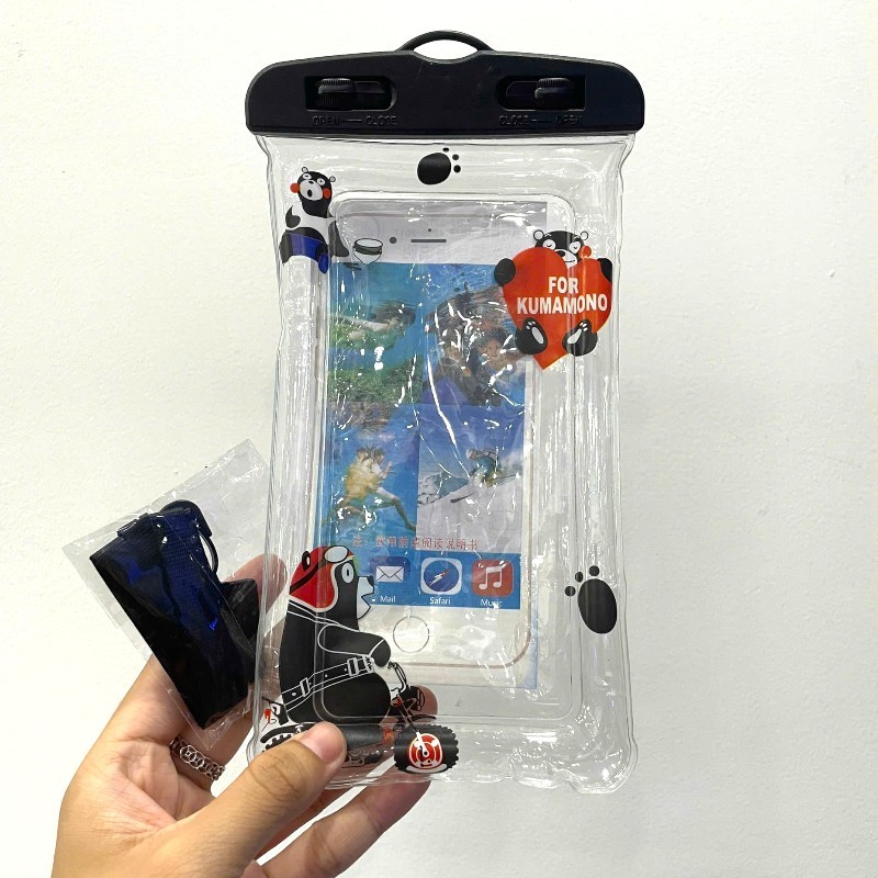 24853_vn-11134207-7r98o-lza2upqwcv9p78_20241025172214-2.jpg Túi Đeo Điện Thoại Chống Thấm Nước Viền Phao - Túi Nhựa Đựng Điện Thoại Chống Nước Kèm Dây 21x10 Cm - TDDTCN01