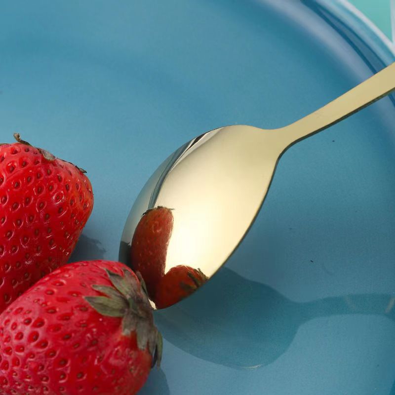 25039_o1cn01edifqt1xsqlyvjfcv-2206560602979-0-cib_20240910122758-3.jpg Bộ 6 Muỗng Inox 304 Vân Đá Tráng Vàng Kèm Hộp 16x18cm - MIN03401