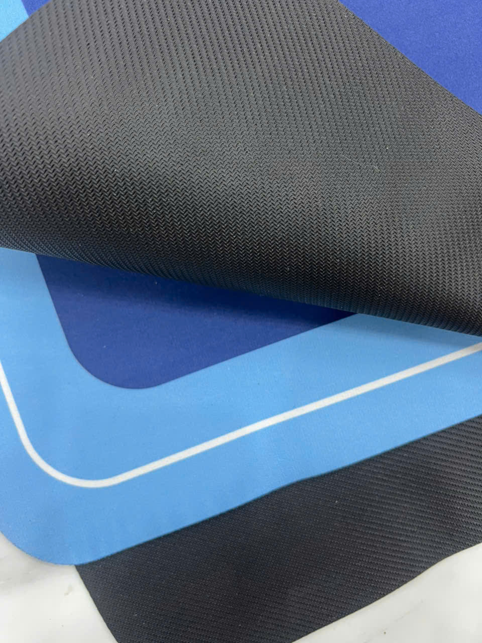 25104_z5843514530532-04ed969ff8ff70f5663a567481d74dea_20240918173331-3.jpg Bộ Thảm Chống Trơn Trượt Nhà Bếp - Thảm Lau Chân - BTB01