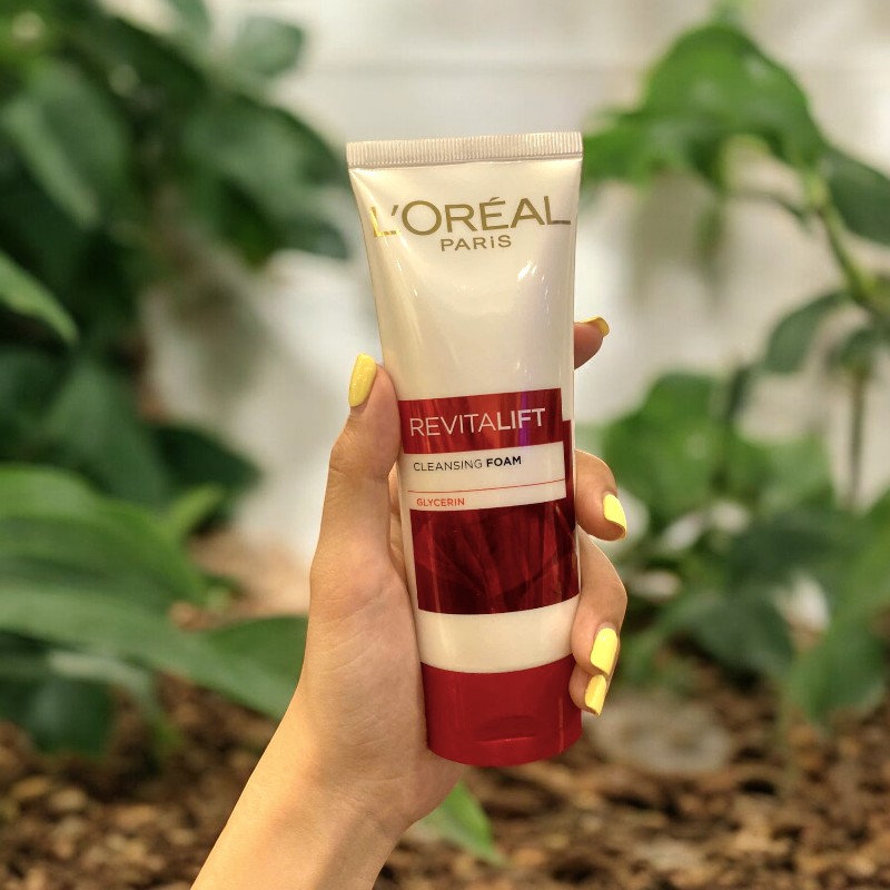 25387_srm-loreal-do-phu-photoroom-3_20241007143813-12.jpg Sữa Rửa Mặt Loreal Paris Chống Lão Hoá Revitalift Cleansing Foam 100ml - 8991380232162