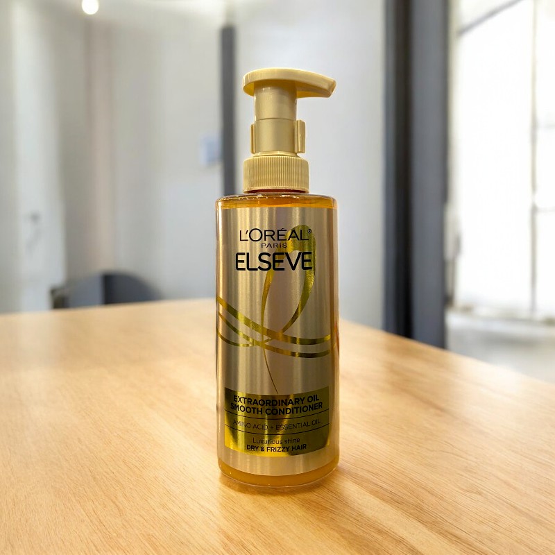 25465_dau-xa-loreal-phu-photoroom-1_20241017102857-14.jpg Dầu Xả LorealParis Elseve Extraordinary Oil Smooth Dành Cho Tóc Khô Xoăn 440ml Loreal - 6923700909005