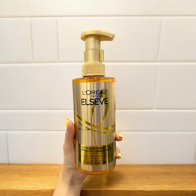 25465_dau-xa-loreal-phu-photoroom_20241017102858-13.jpg Dầu Xả LorealParis Elseve Extraordinary Oil Smooth Dành Cho Tóc Khô Xoăn 440ml Loreal - 6923700909005