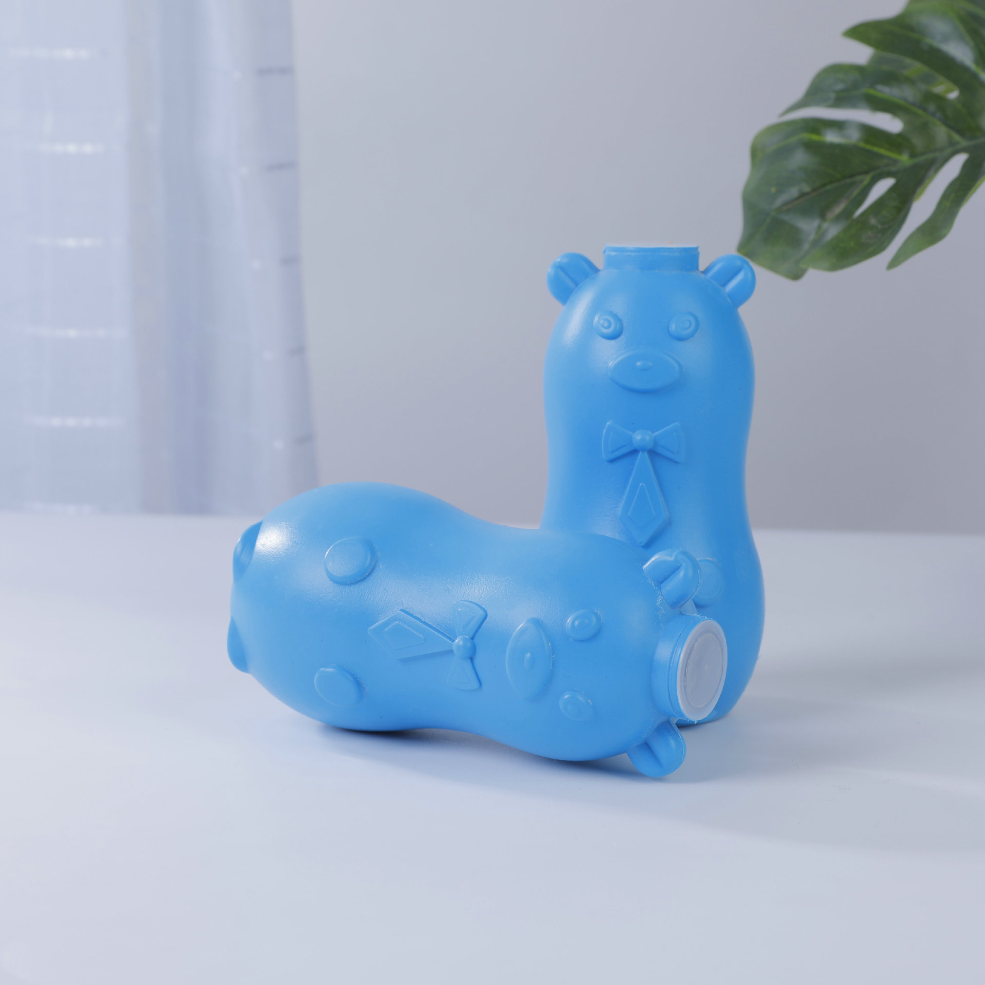 25499_o1cn01dm0ut91ljptswg6jx-2217002811279-0-cib_20241023180707-5.jpg Combo 2 Lọ Heo Thả Bồn Cầu Xanh Đậm - Lọ Khử Mùi Bồn Cầu Diệt Khuẩn Siêu Sạch Tiết Kiệm 10x5.5cm - LTBCCH02