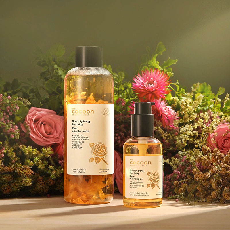 25539_1300-dau-tay-trang-hoa-hong_20241028154946-4.jpg Dầu Tẩy Trang Hoa Hồng Cocoon 140ml - 8936217700377