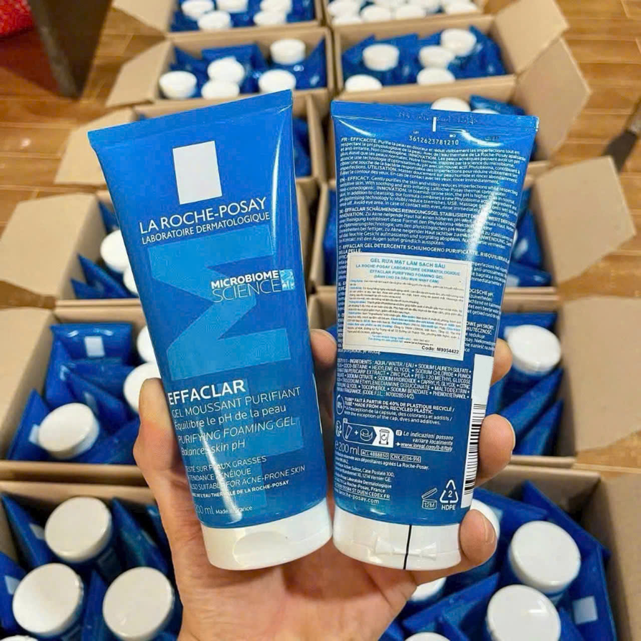 25543_z5975535427674-7c6b70fa06d12cd830d880a550417e36_20241028173032-6.jpg Gel Rửa Mặt La Roche-Posay - Dành Cho Da Dầu Nhạy Cảm 200ml - 3337872411083