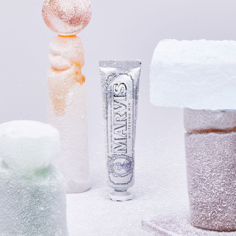 25638_kdr-marvis-trang-phu-photoroom_20241106163813-1.png Kem Đánh Răng Marvis Whitening Mint Màu Bạc 85ml - 8004395111718