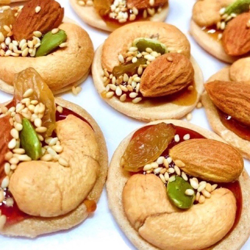 25712_07cdc966513d2d3fe71f19d870c3eaea_20241111152955-5.jpg Hộp Bánh Đồng Tiền Ngũ Vị Hạt Sun Khía 350G Hộp Quà Tết 2026 - BDTNVHHSK350