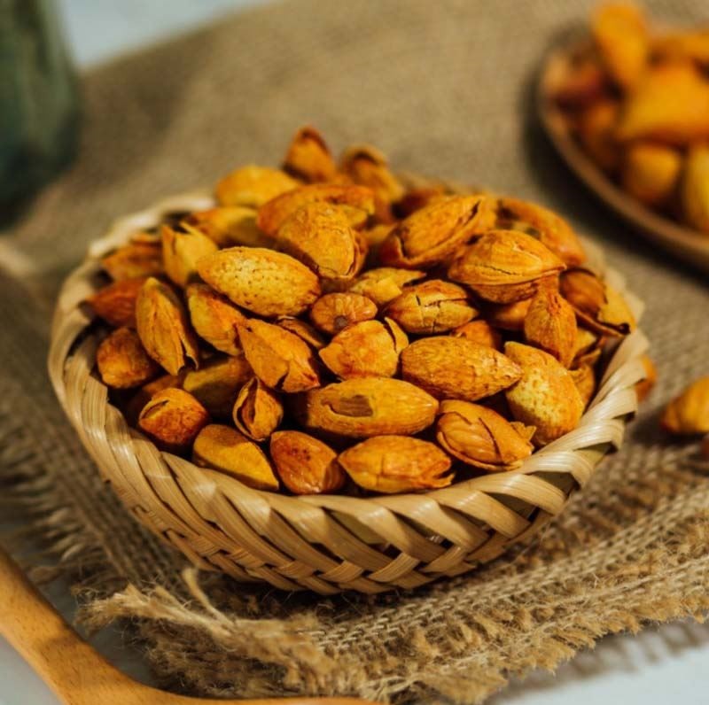 25765_hat-hanh-nhan-rang-bo-8_20241114163159-3.jpg Hộp Hạnh Nhân Rang Bơ Bát Giác 180G Hộp Quà Tết 2026 - HNRBHBG180