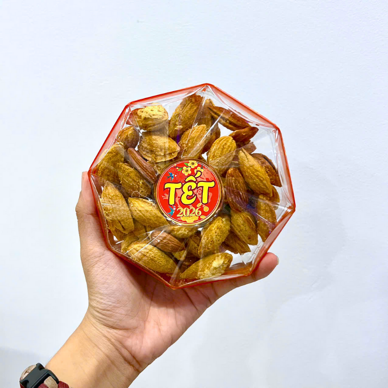 25765_khung-do-an-vat-tet-2026-10_20251101160645.png Hộp Hạnh Nhân Rang Bơ Bát Giác 180G Hộp Quà Tết 2026 - HNRBHBG180