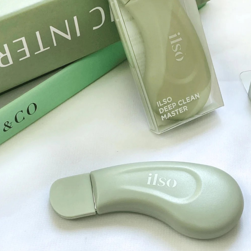 Nguồn sỉ combo Tinh Chất Ủ Mụn Đầu Đen 150g + Cây Đẩy Mụn Đầu Đen ILSO Giúp Sạch Bã Nhờn Sáng Da Nguồn sỉ combo Tinh Chất Ủ Mụn Đầu Đen 150g + Cây Đẩy Mụn Đầu Đen ILSO Giúp Sạch Bã Nhờn Sáng Da