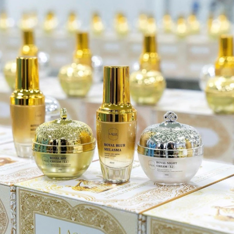 Combo Cao Nám Hoàng Gia Lachi (Serum + Kem Face Ban Ngày + Kem Face Ban Đêm) Giúp Mờ Nám Trắng Da Combo Cao Nám Hoàng Gia Lachi (Serum + Kem Face Ban Ngày + Kem Face Ban Đêm) Giúp Mờ Nám Trắng Da