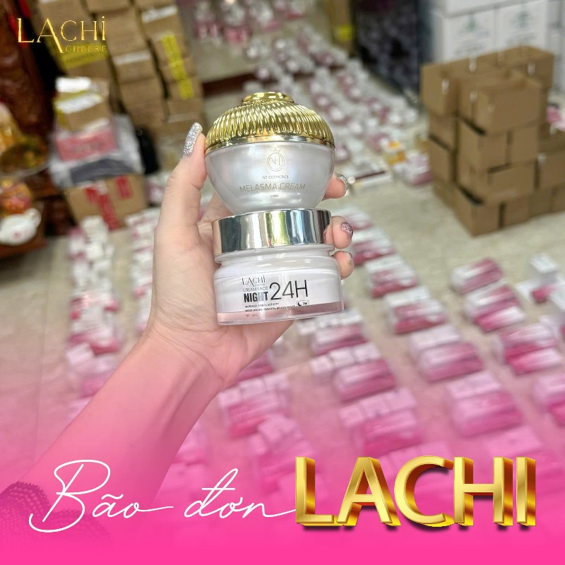 25830_combo-kem-nam-lachi-phu-photoroom-2_20241126162649-2.jpg Combo Kem Face Giảm Nám Trắng Da Lachi Cheese (Kem Face Nám 20g + Kem Face Ban Đêm 24H 10g) NT Cosmetics - CBKFNLC