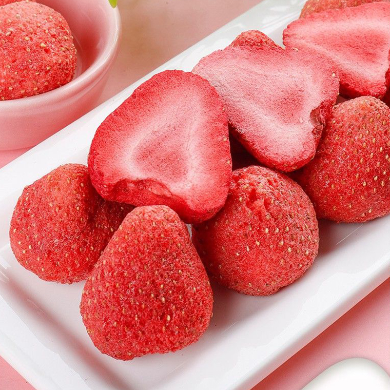 25837_dau-tay-say-kho-1_20241209112556-3.jpg Dâu Tây Sấy Thăng Hoa Thơm Ngon 200g hộp - 8936208936877