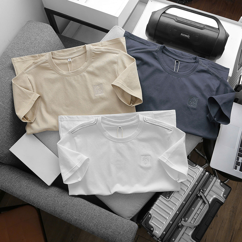 25857_z6115701832216-77d786b9aad4663acd3dd9e3b6c1e6bc_20241210170708-1.jpg Áo Thun Cổ Tròn Nam Thêu Logo Trước Ngực (Có Size 3x) - AB527