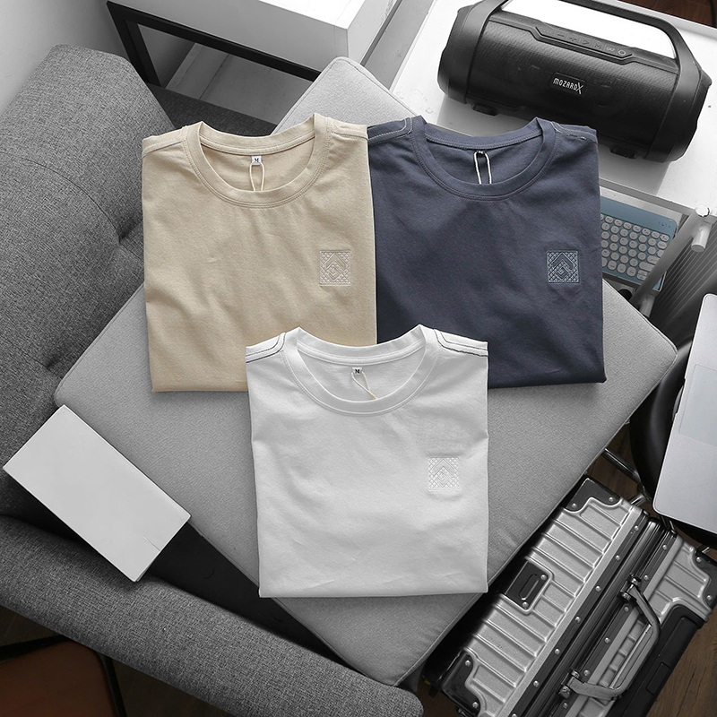 Áo Thun Cổ Tròn Nam Thêu Logo Trước Ngực (Có Size 3x) Áo Thun Cổ Tròn Nam Thêu Logo Trước Ngực (Có Size 3x)